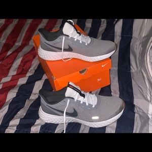 Nike Revolution 5 Size 14